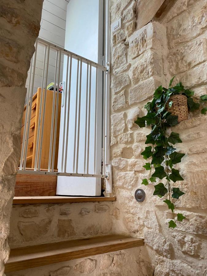 La Maison Bleue Port-en-Bessin-Huppain Bagian luar foto